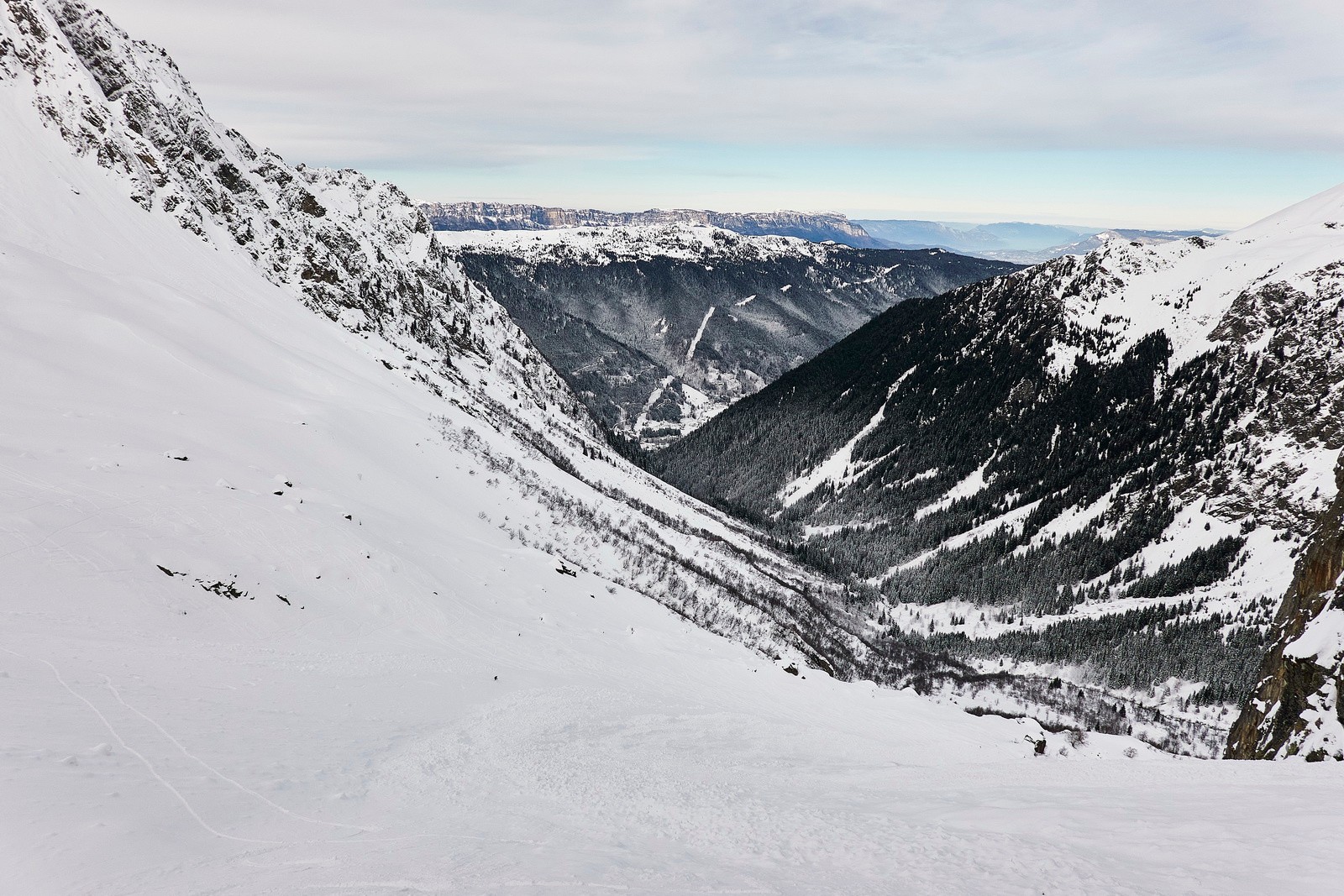 Fin de descente en jour blanc...