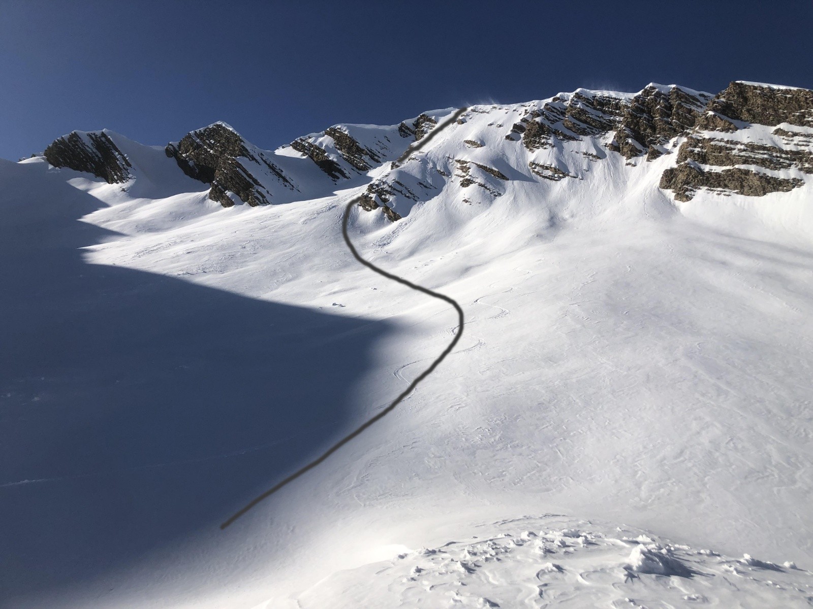 Descente SE Chante Perdrix, un peu plus dans l'axe que sur le topo