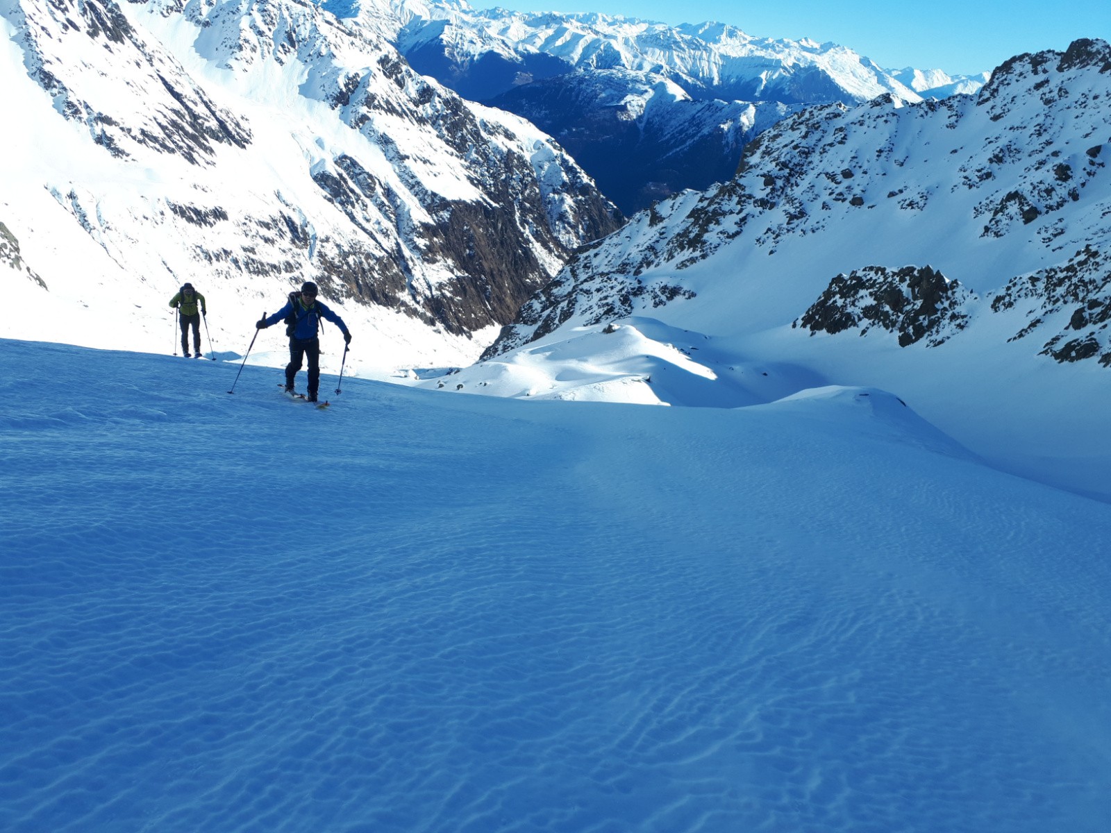 On est pas bien là ? Sur la neige gelée