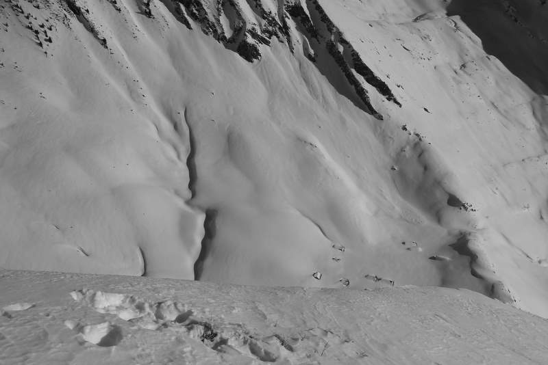 Pte de Nantaux : Vue plongeante du sommet sur les chalets de Lens