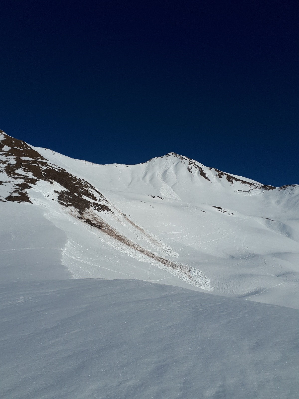 Sommet d'Almet vu depuis le bas