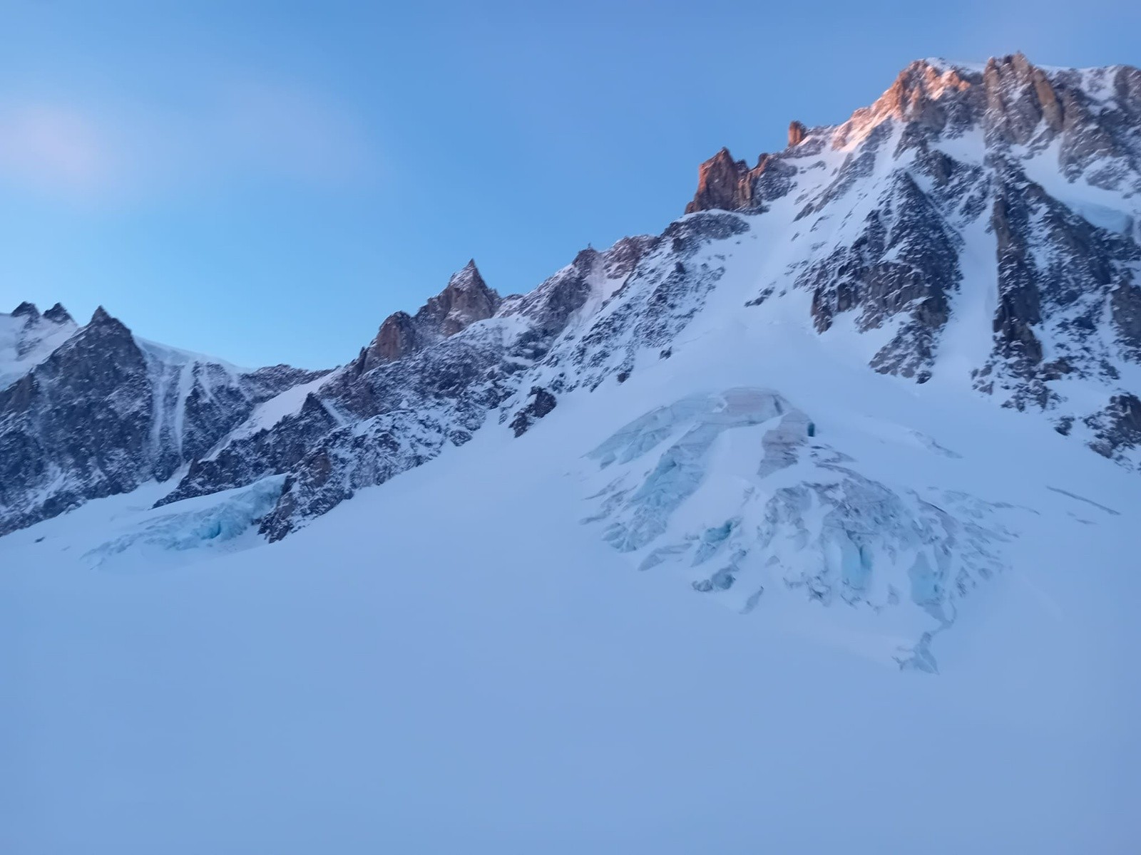 #3 vue sur la NNE des courtes vue sur la NNE des courtes
