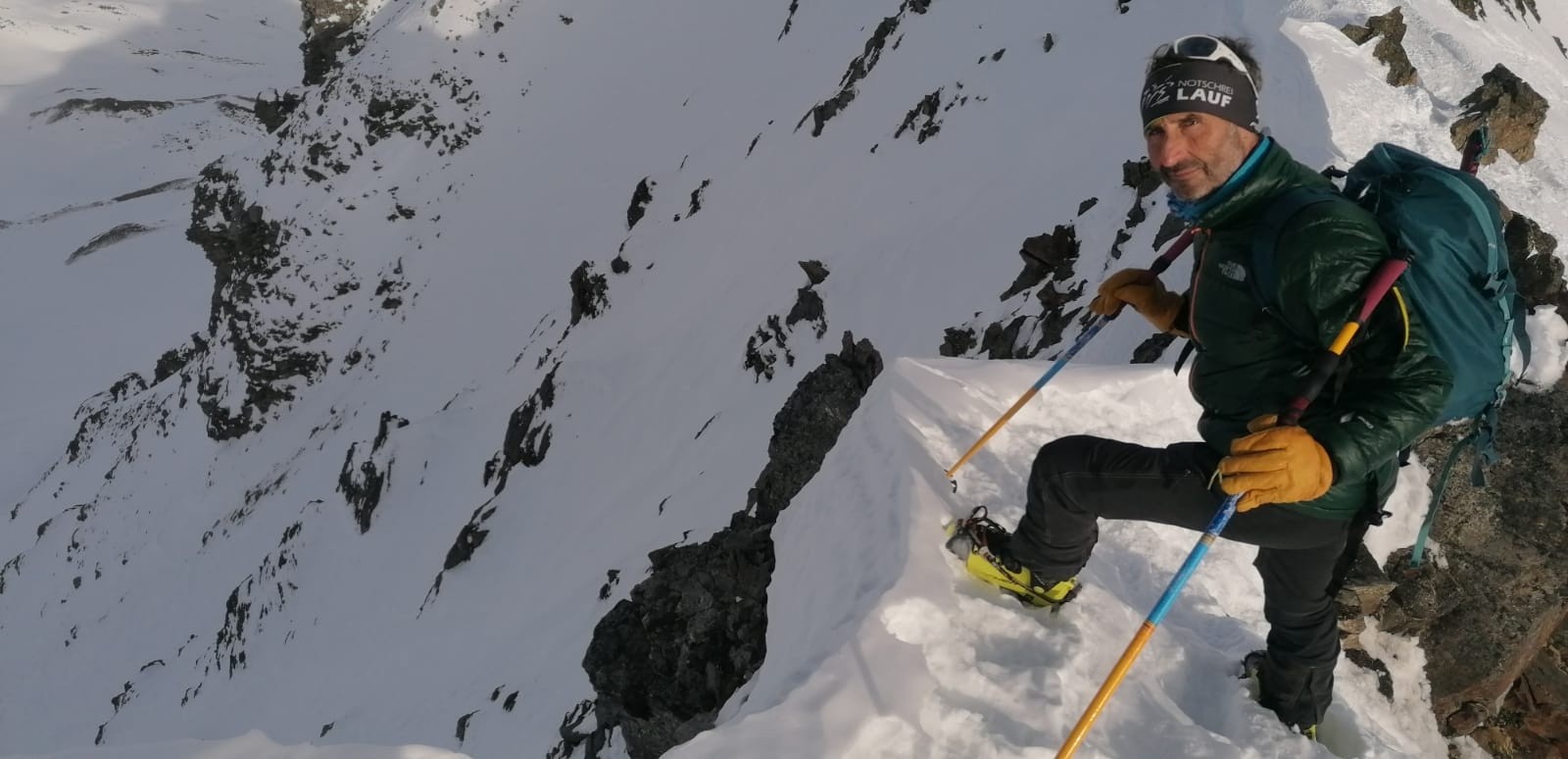 &nbsp;descente sur l'arête du Fallère avec vue imprenable sur la Face Nord