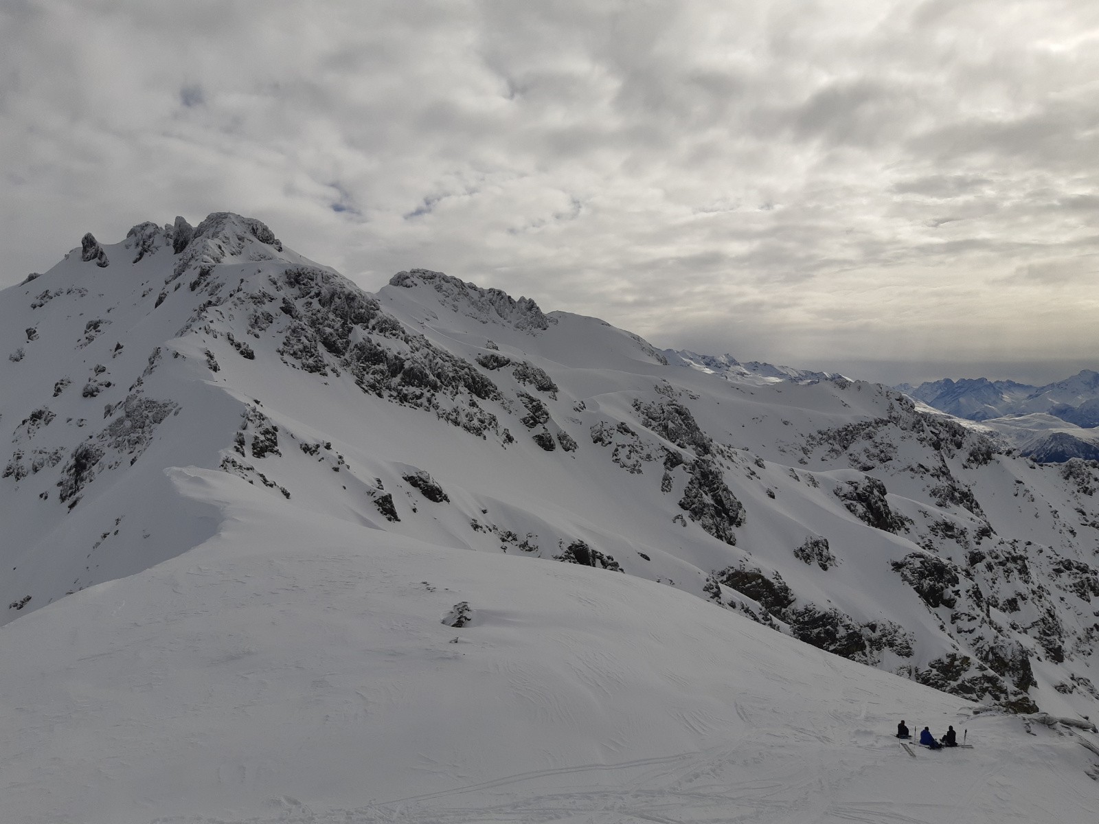 #5 La Dent du Pra donne envie, mais tout seul c La Dent du Pra donne envie, mais tout seul c'est pas prudent (tout le monde n'est pas de cet avis apparement...)
