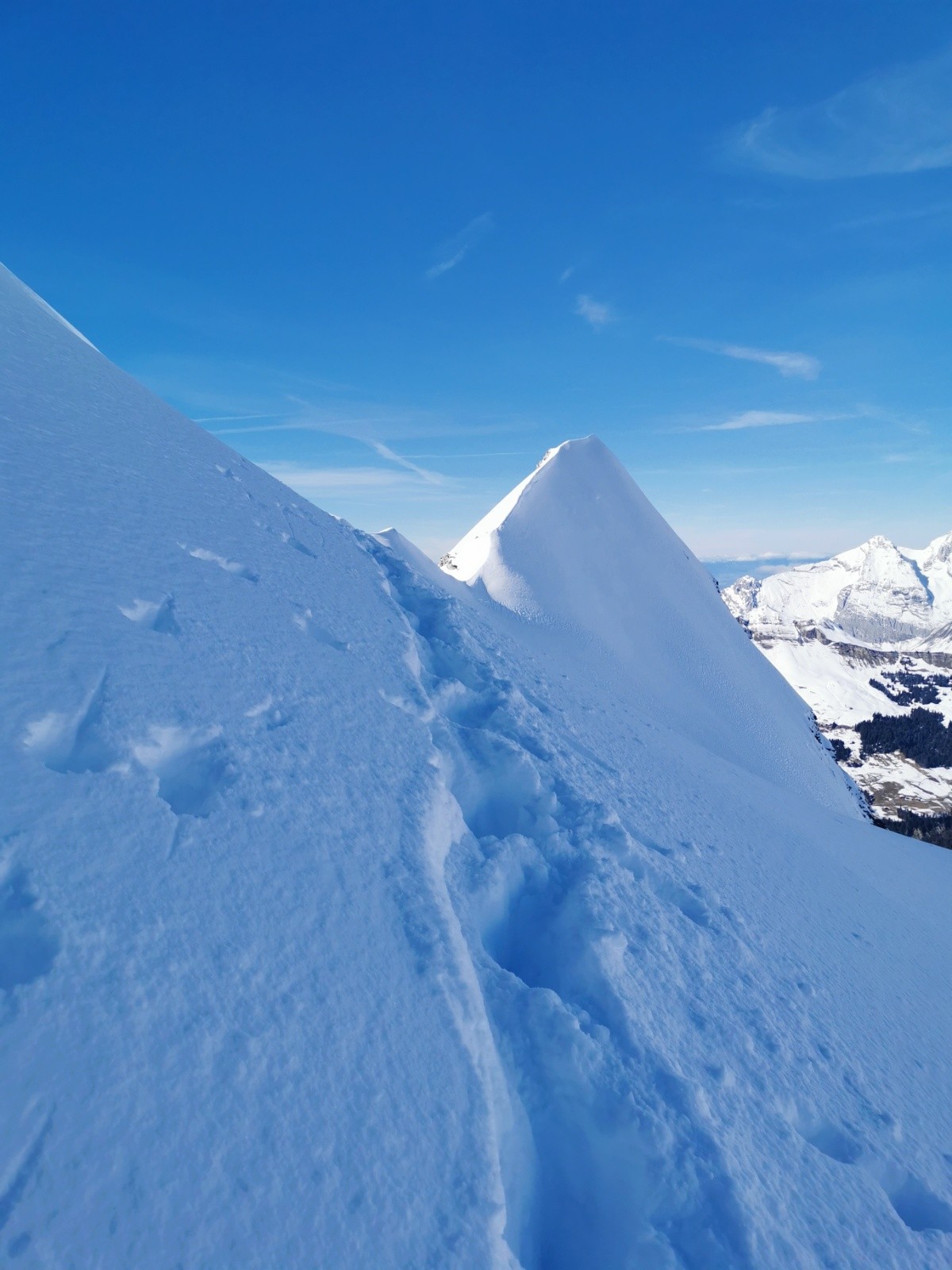 Arrivée au col sous tête de Paccaly