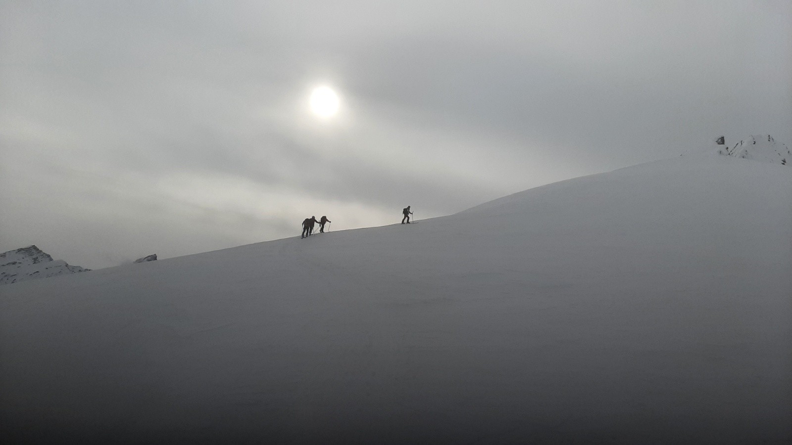 Au dessus du col de la paroi du Midi 