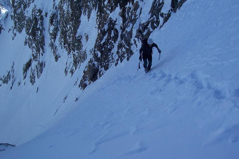 Montee : Dans l'echarpe au 1er tiers de la face