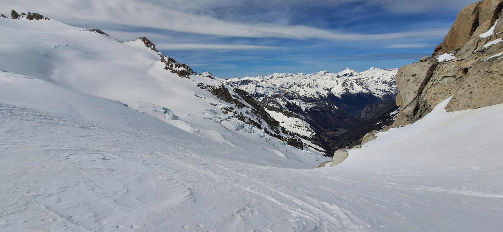 Descente vers le Col des Ecandies