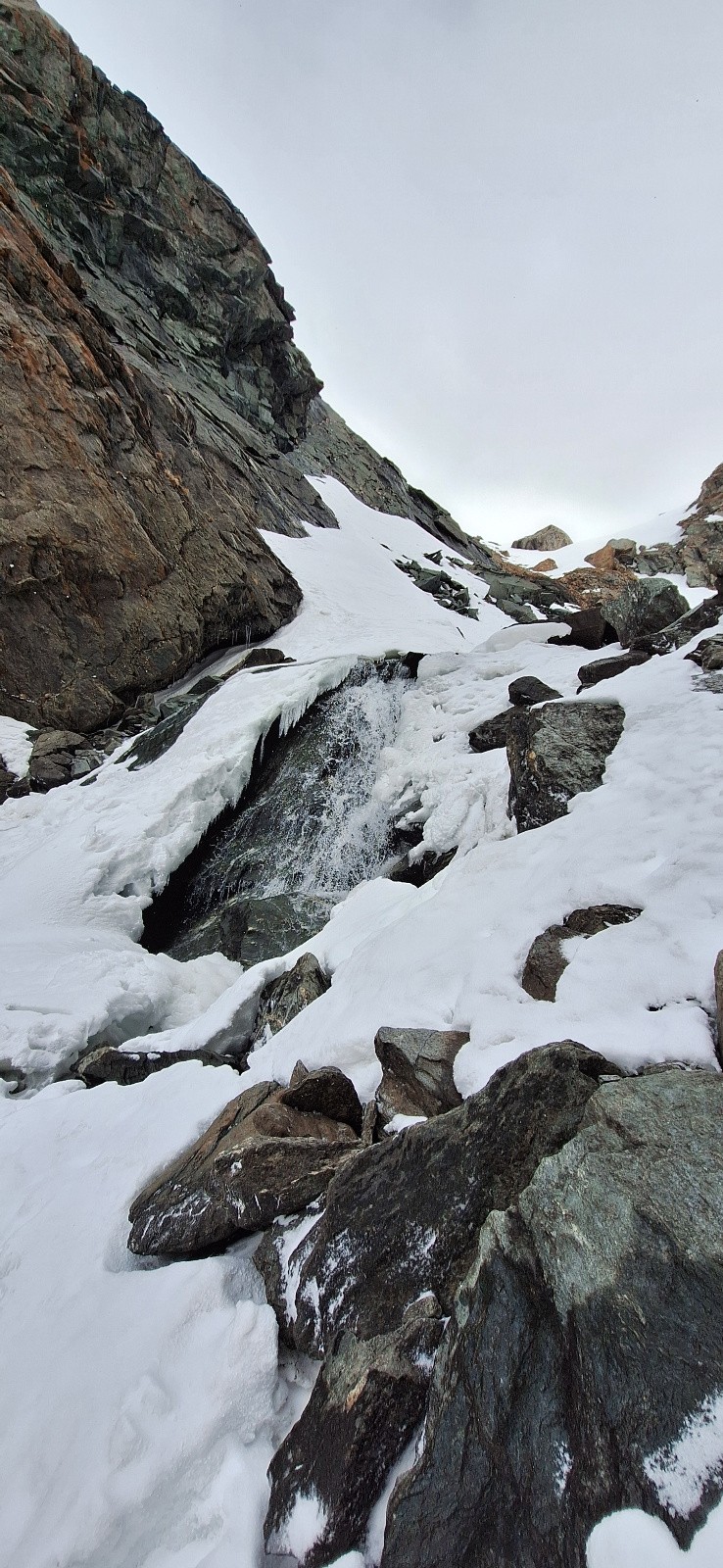 Dans le défilé montée Valsorey