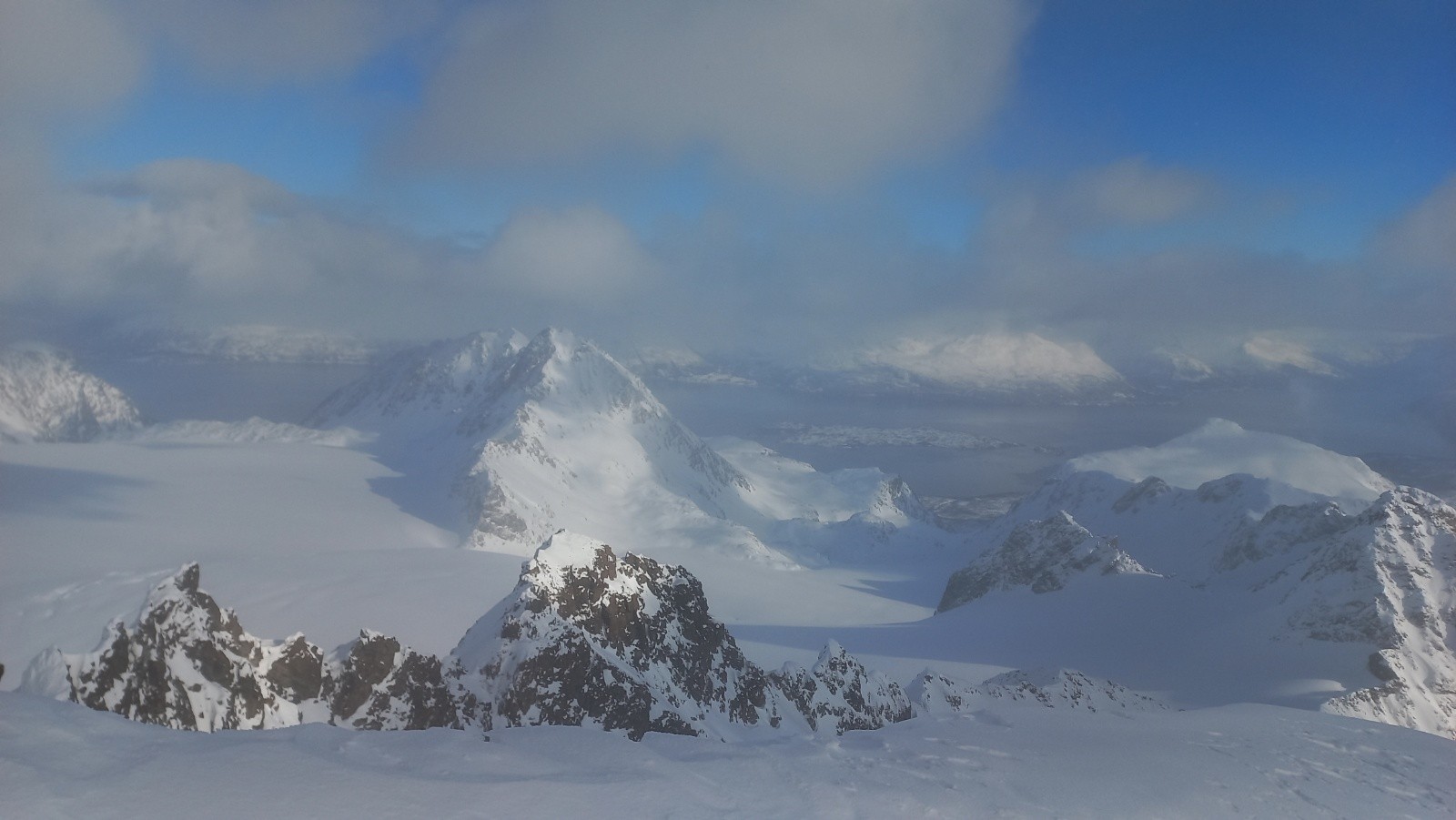  Les 2 glaciers (Strupbreen et Koppangsbreen depuis le sommet du Tafeltinden