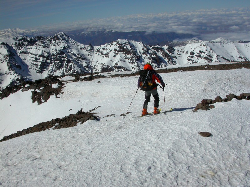 Sommet du Toubkal a ski : Depart du sommet a ski, 5 etoiles d'apres Fred.