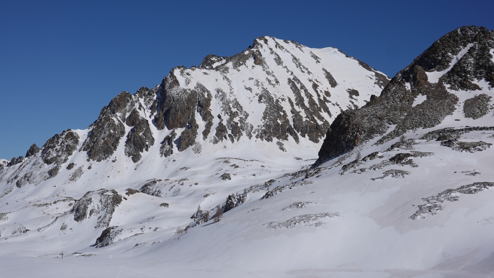 Du Col de la Lombarde, les conditions pour le Monte Aver skié ce vendredi