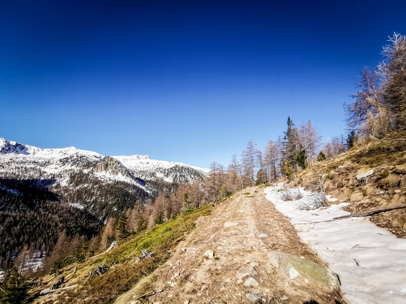 #24 Traversée à flanc vers le col de Salèse Traversée à flanc vers le col de Salèse