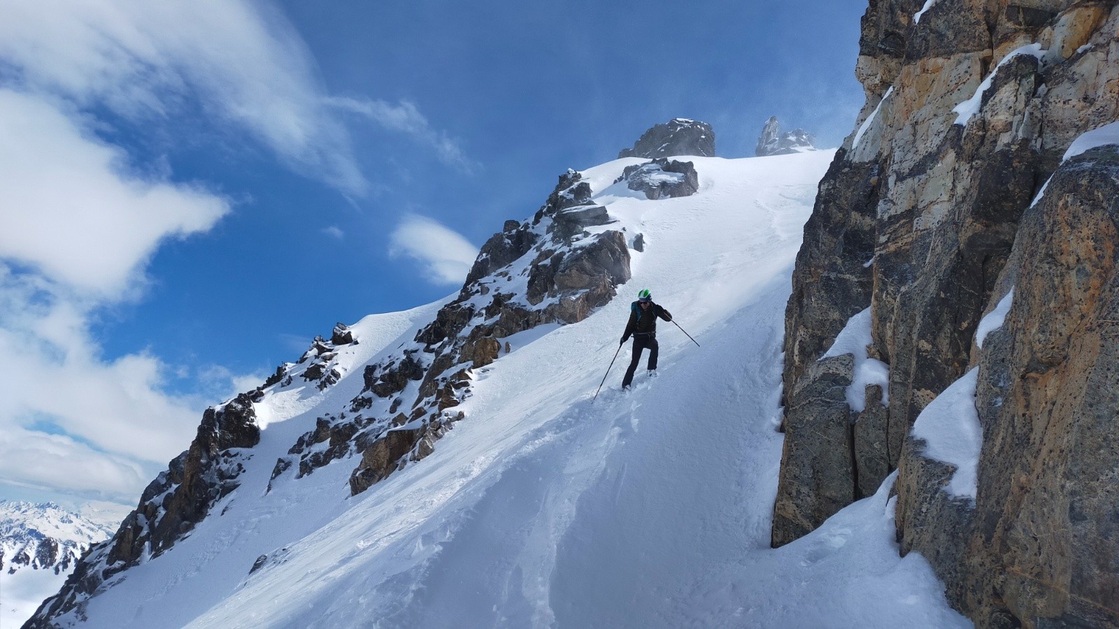Descente sous la brèche du Chien&nbsp;