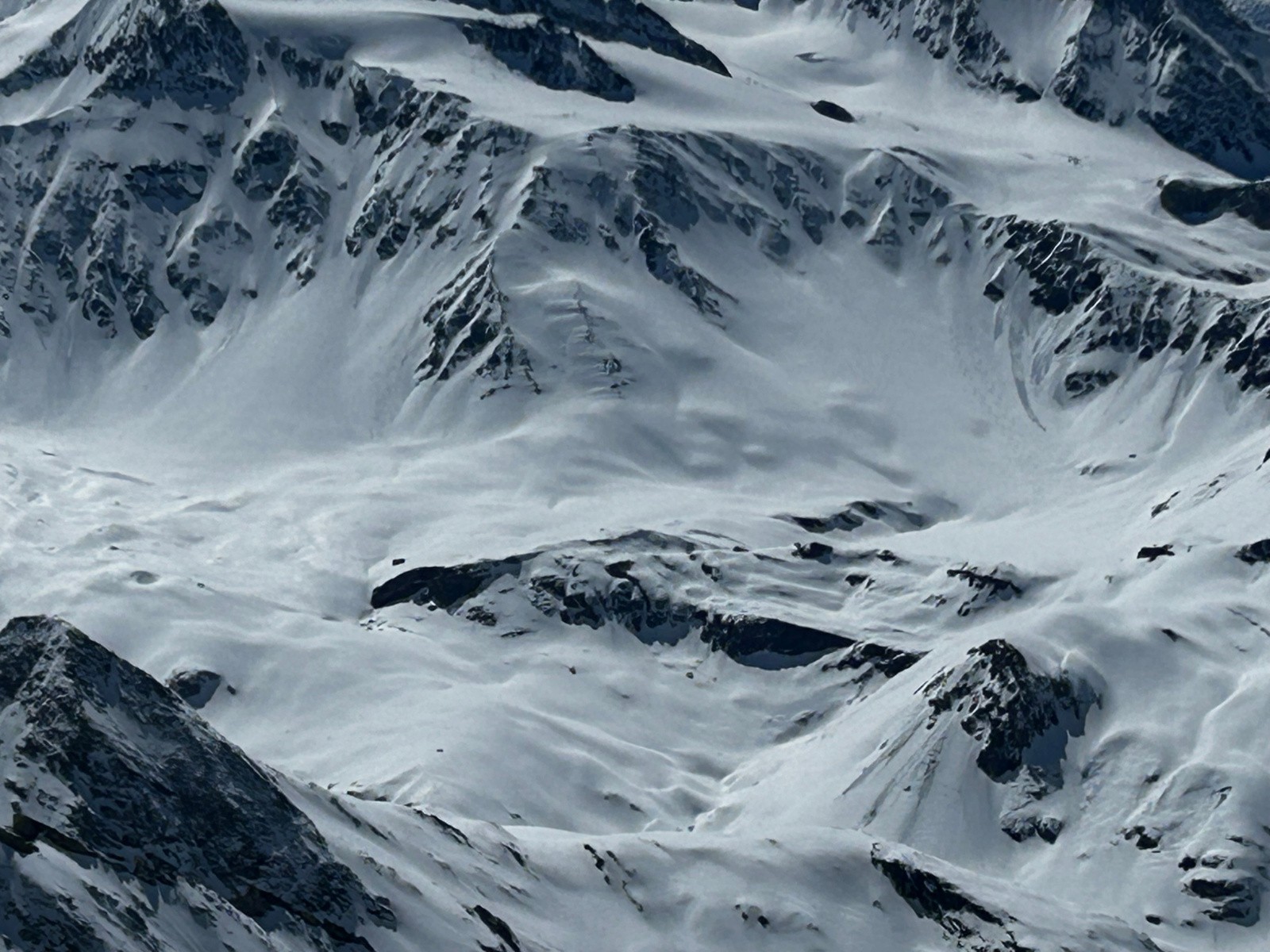 Refuge de Péclet Polset vu depuis le dôme des Nants