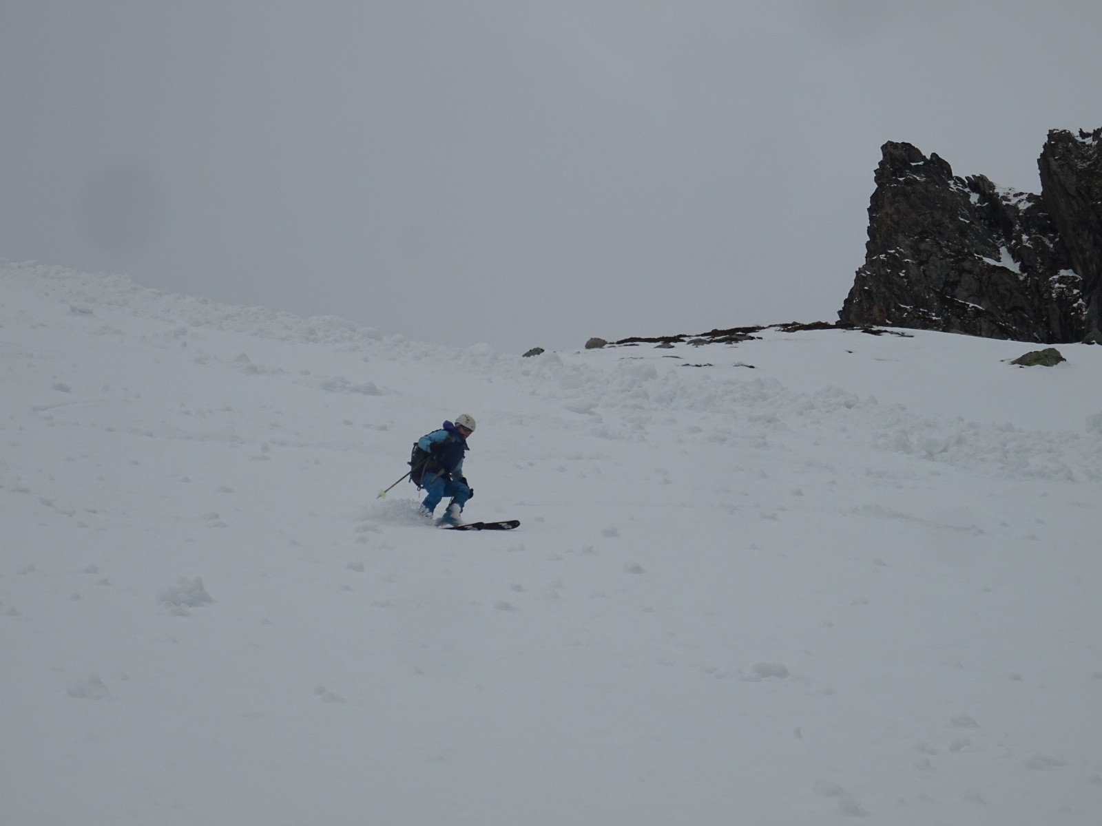 Descente lourde mais skiante