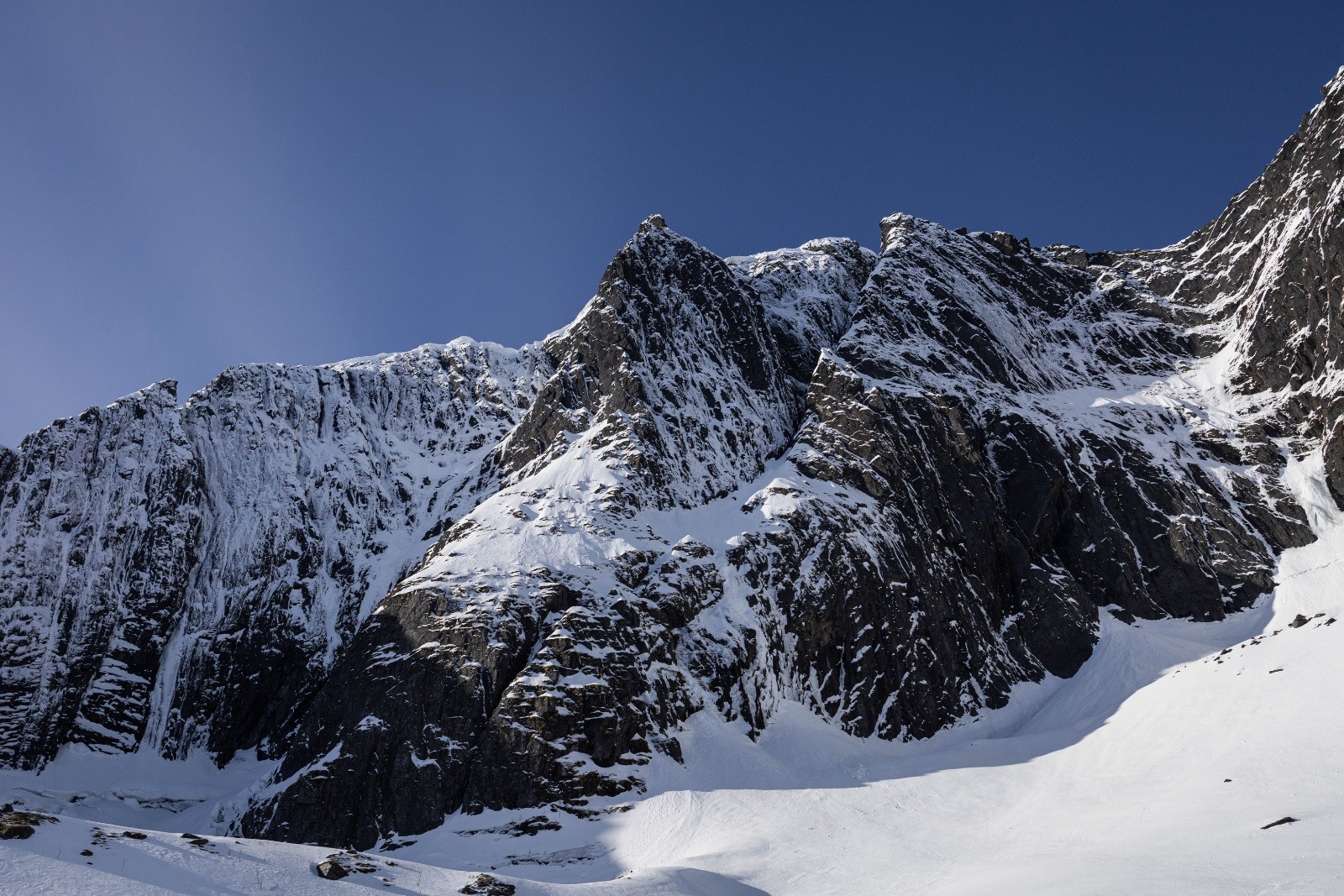 J2 : Sous la face N du Roalden