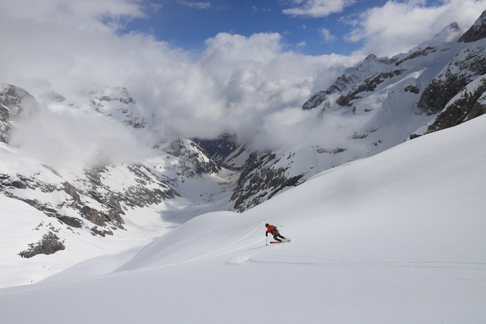Bonne neige sur le glacier des Etançons&nbsp;