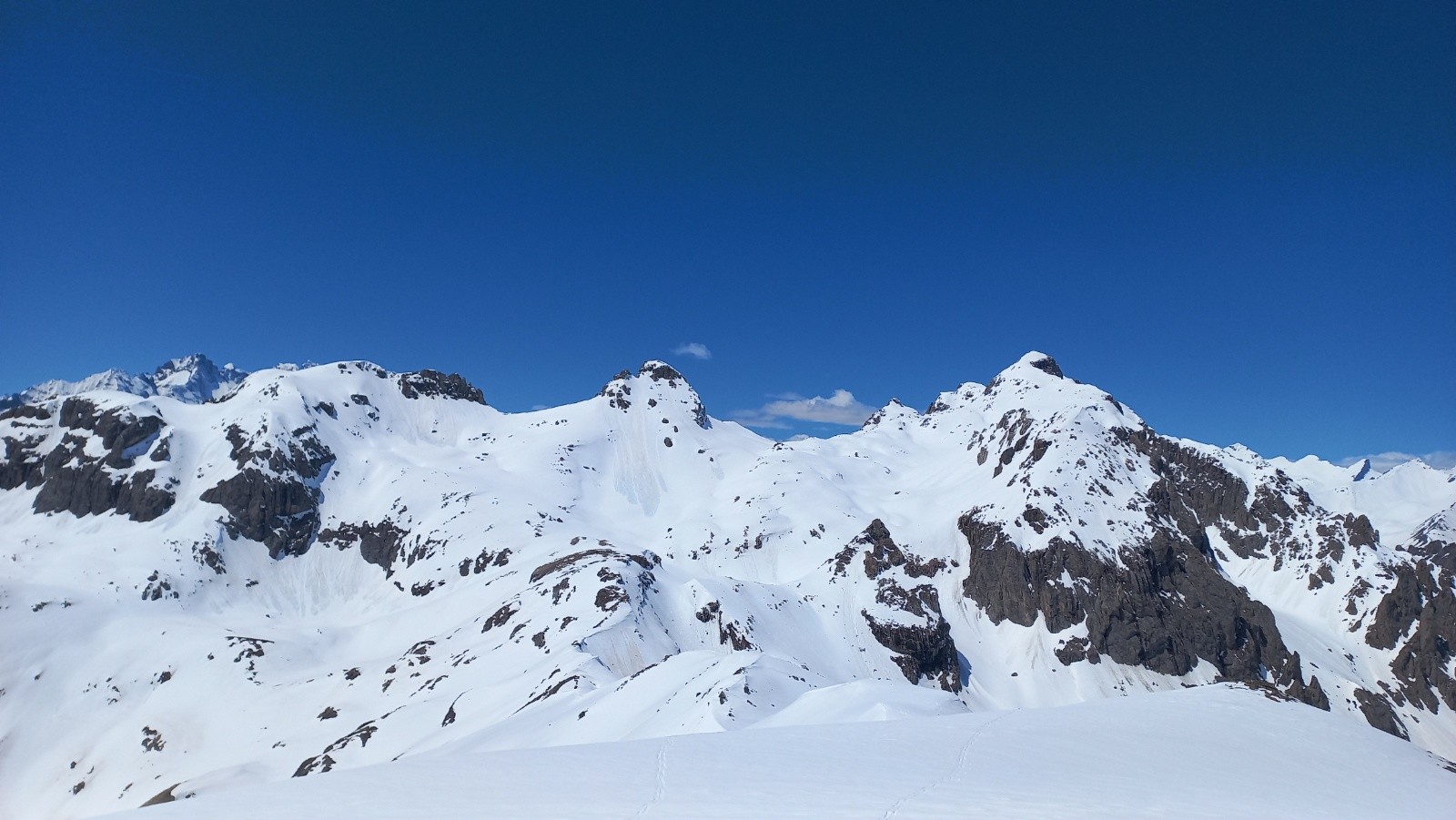 &nbsp;Droite à gauche : petit galibier Est, Roc Termier, Tête de colombe