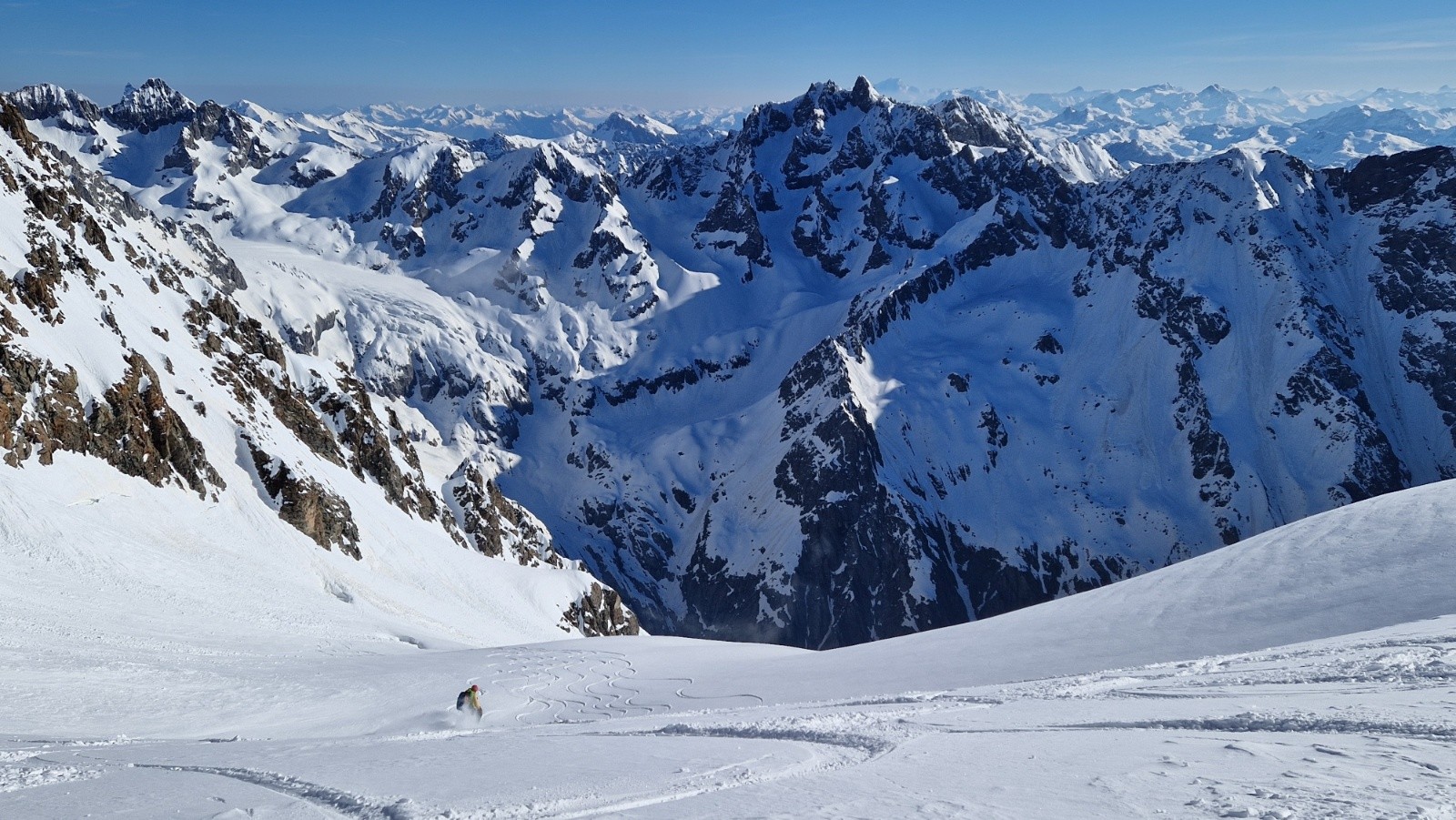 Agneaux et Mont-Blanc au fond 