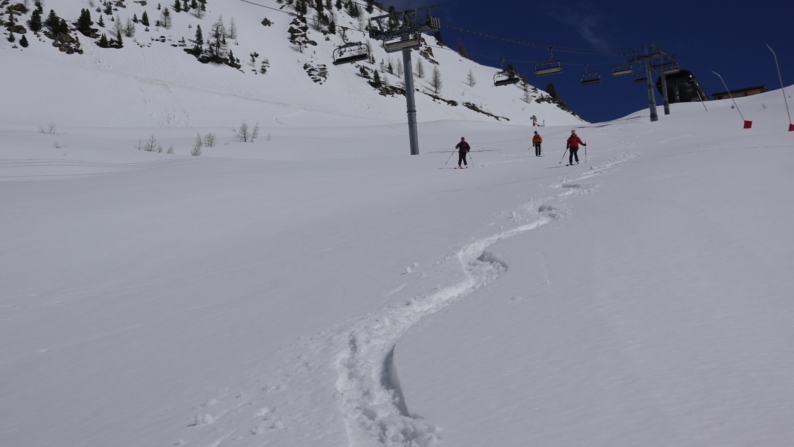 Neige humide sous le Col de la Valette