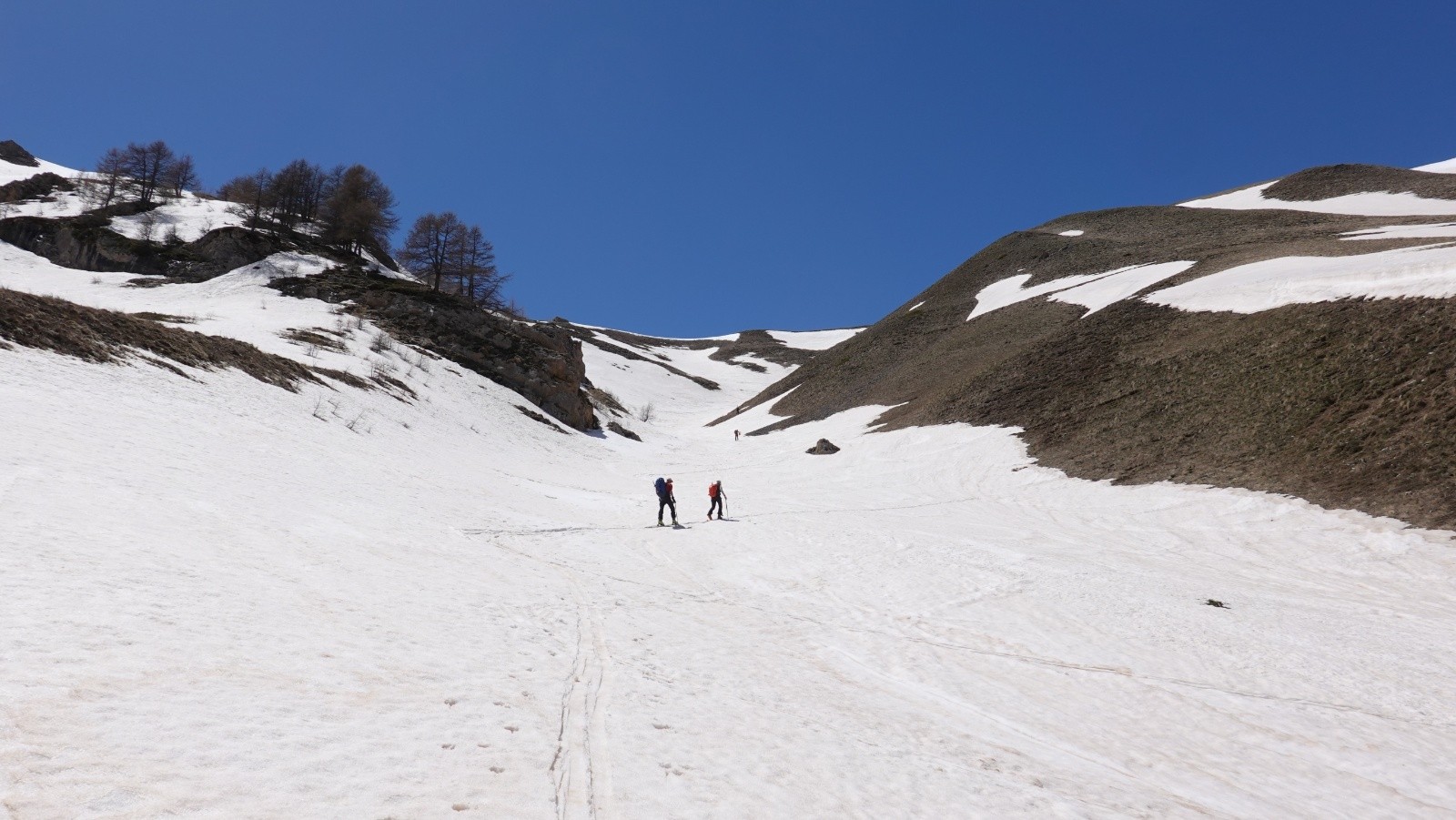 Remontée au Col des Fourches