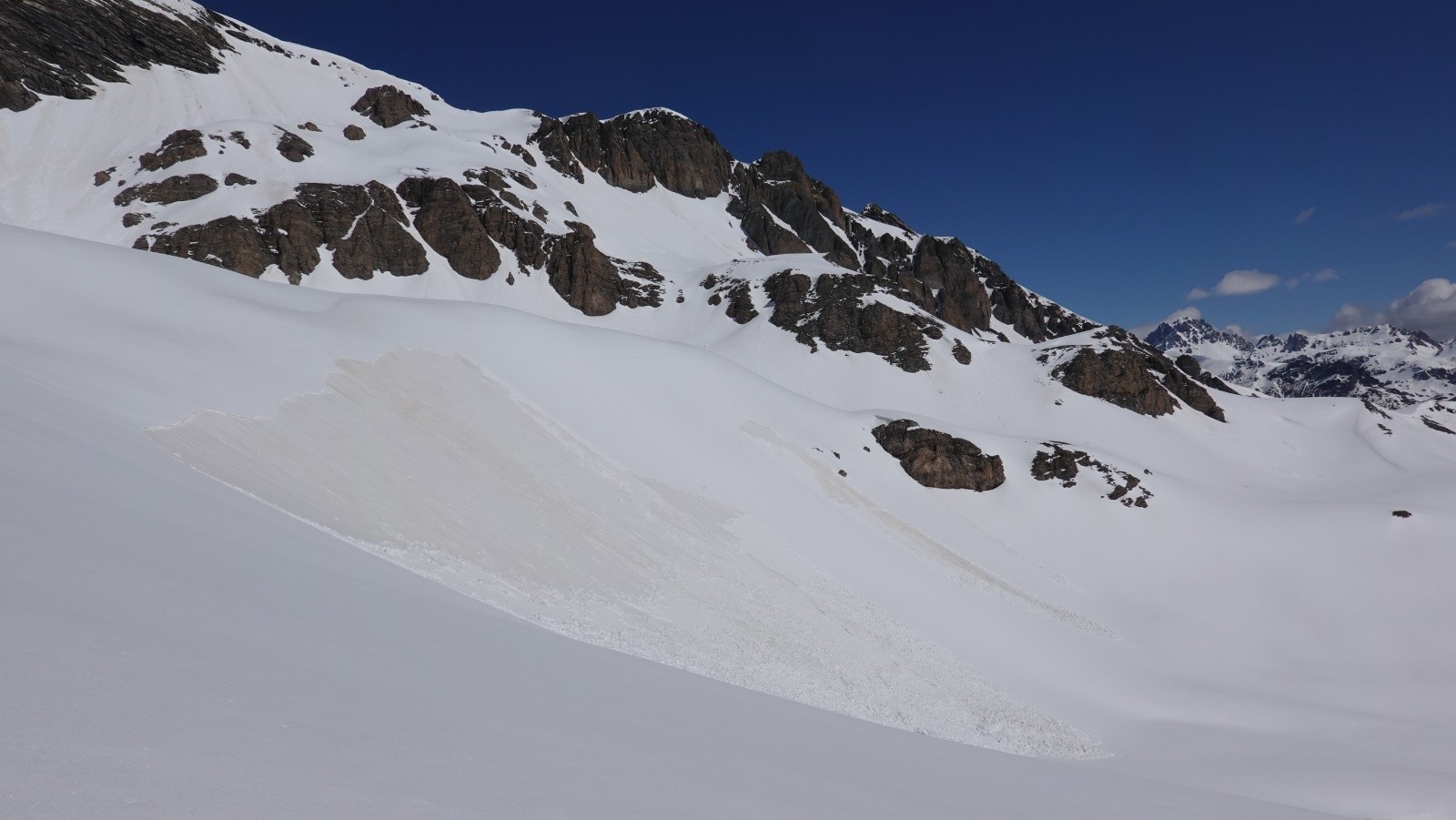 La première coulée déclenchée à distance