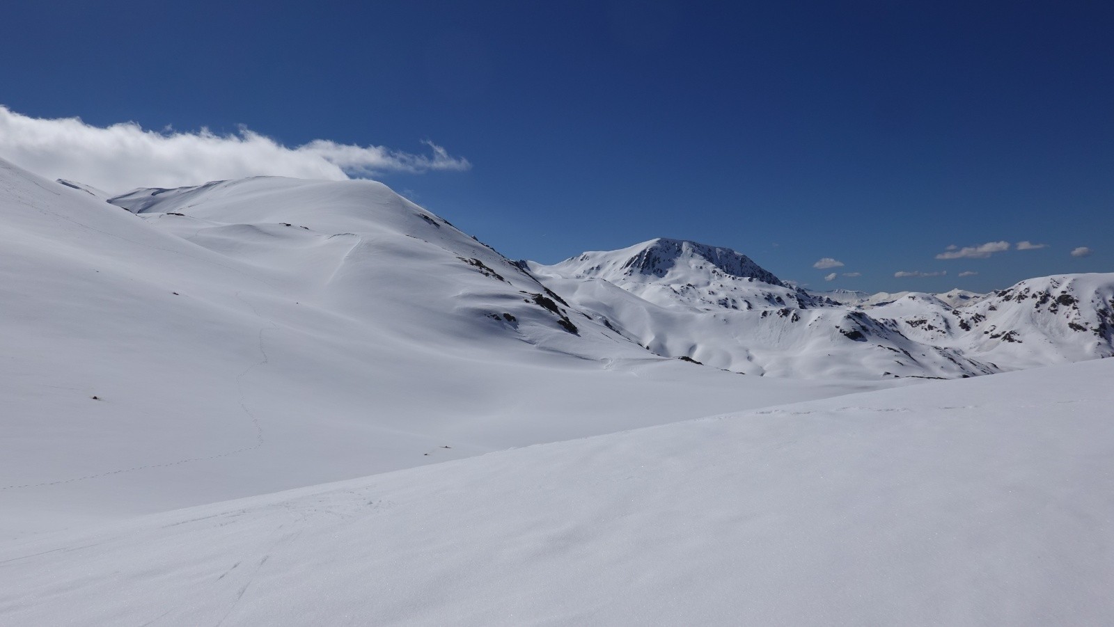 Panorama sur l'antécime du Pel Brun et le Mont Aiga