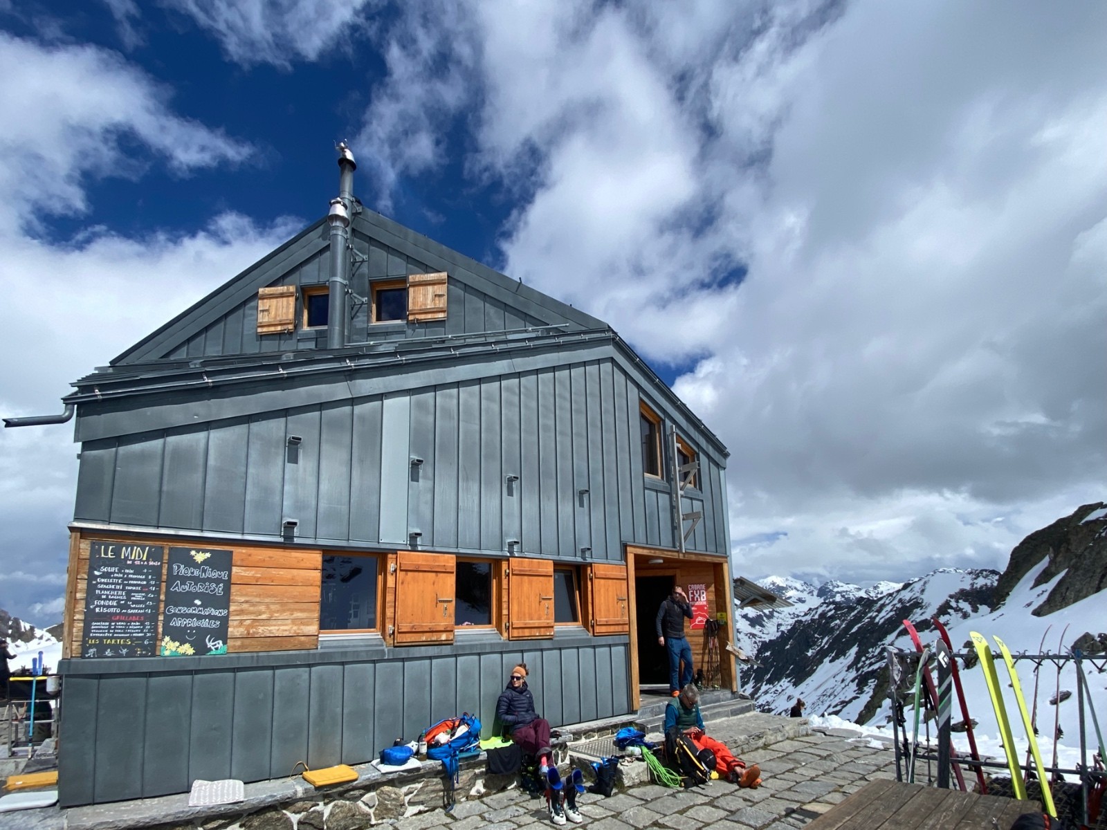 Cabane FXB aka Panossière
