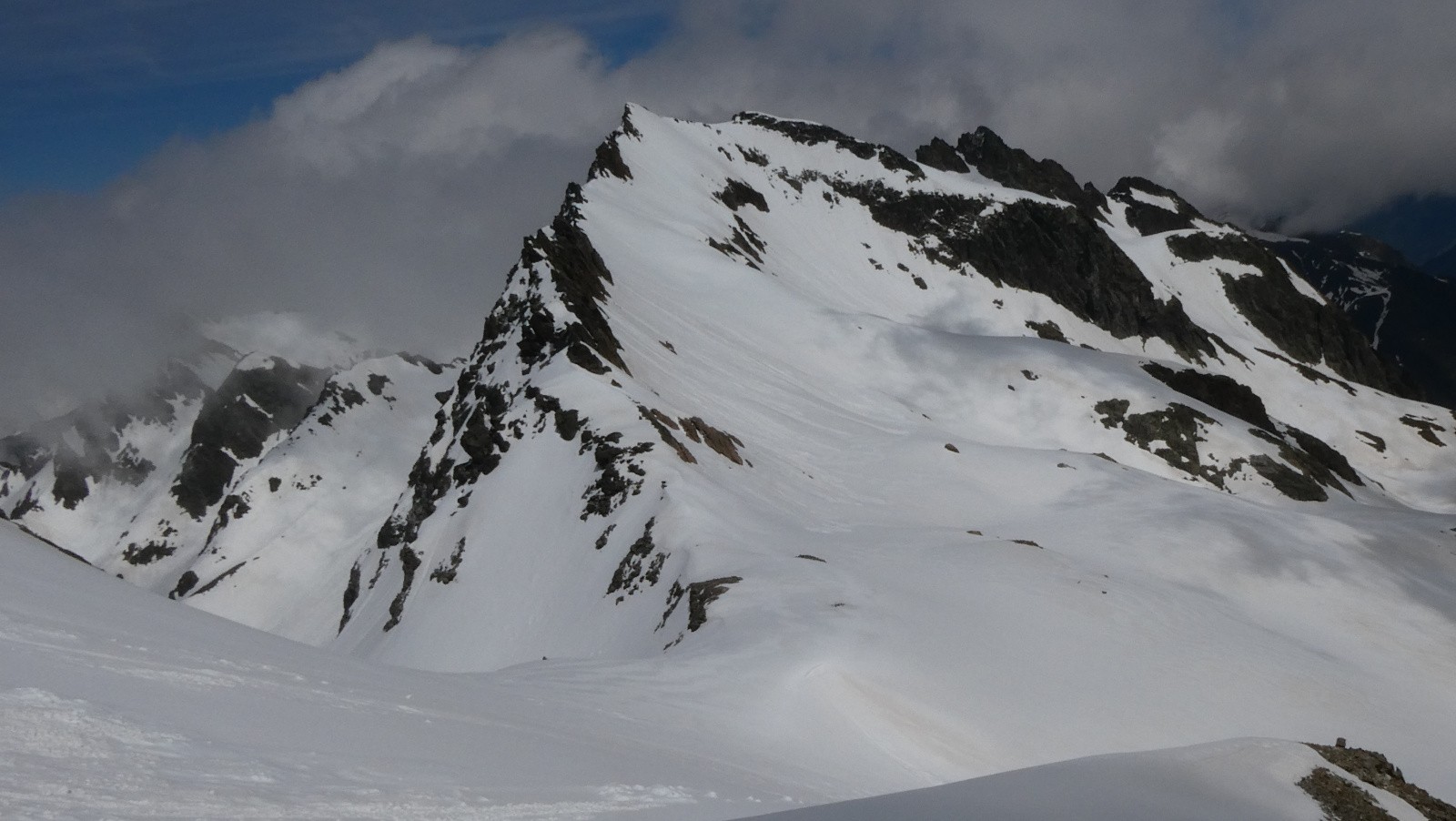 #13 le Charmet de l le Charmet de l'Aiguille