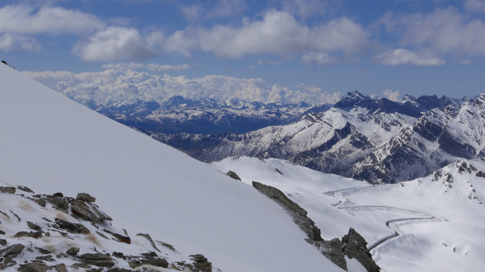 Ça mitonne, avant les étincelles.