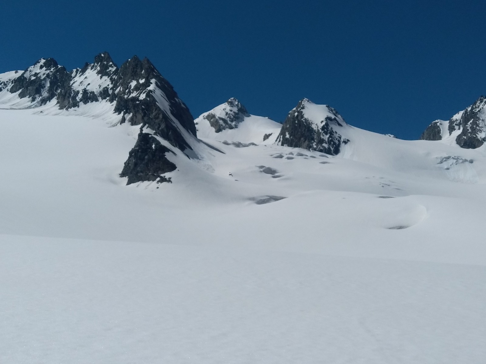 Glacier de Gébroulaz, aiguille de Polset au fond 
