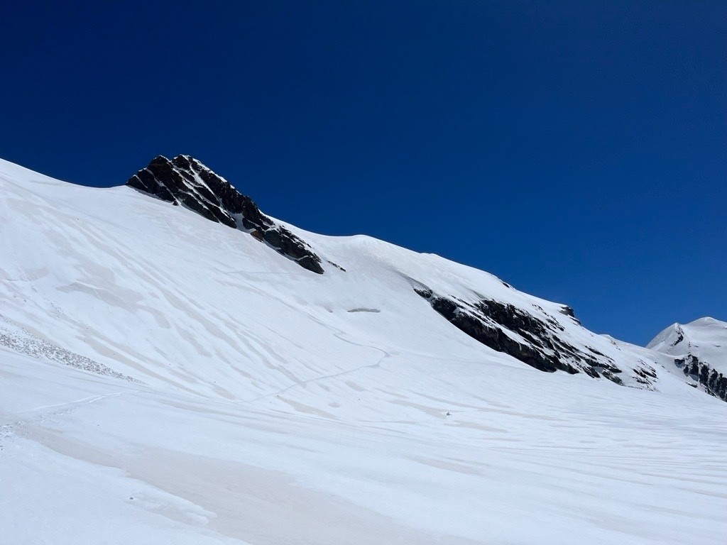 Sections avec fraîche ventée alternant avec sections décapées