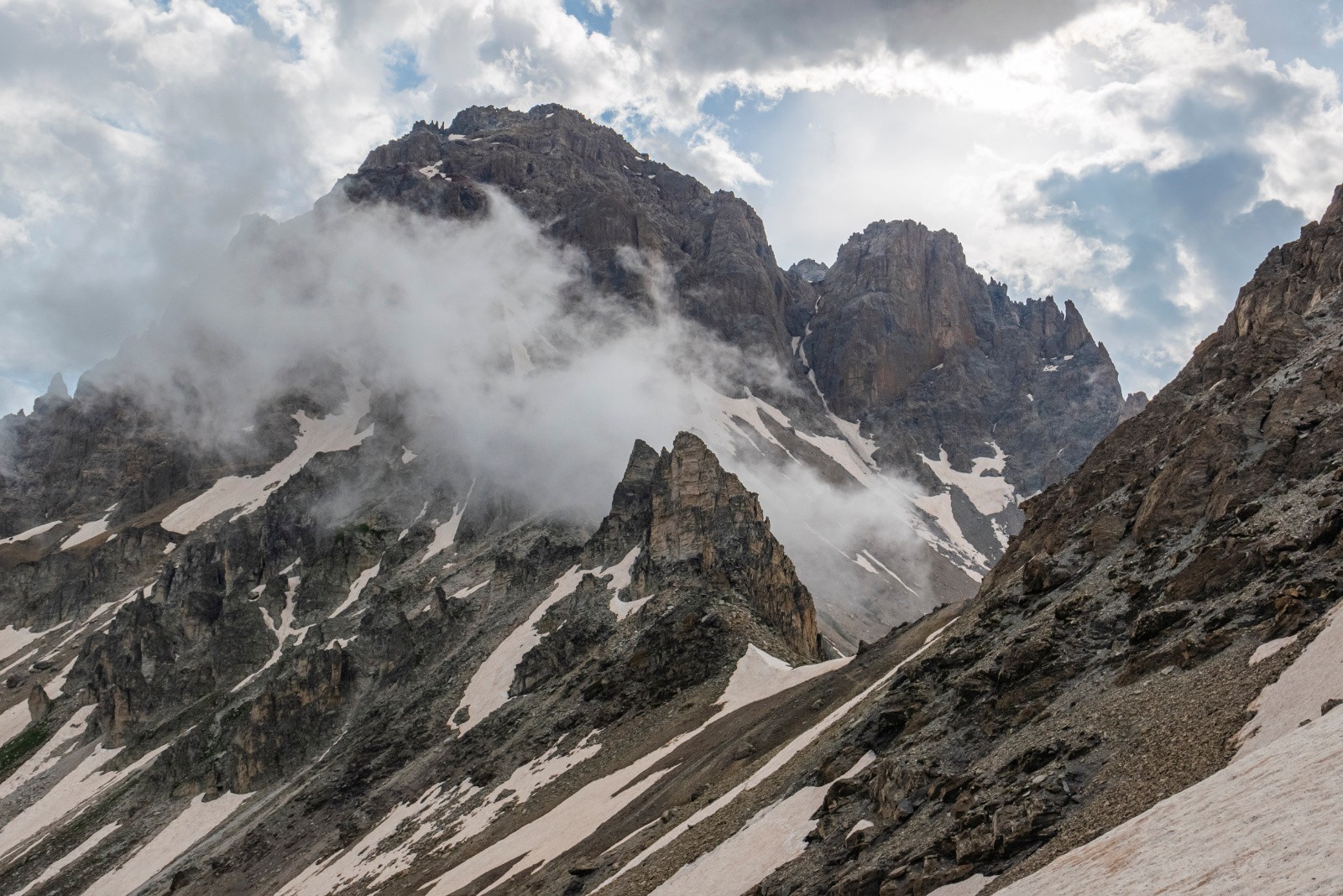 3ème montée samedi: belle ambiance vers Clot Julien 