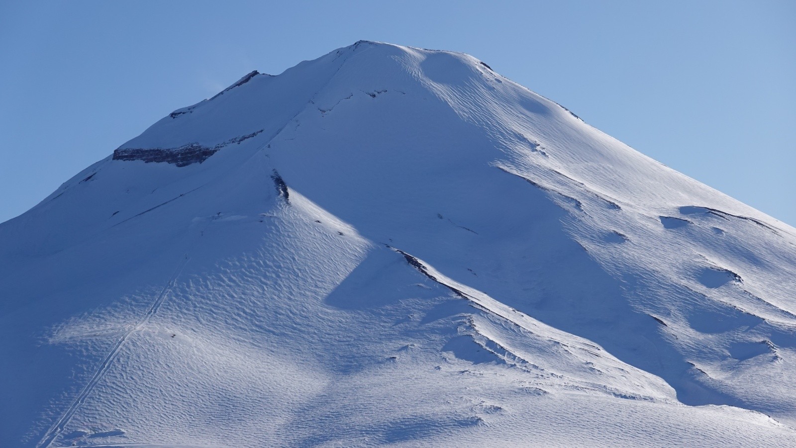 Le volcan Lonquimay pris au téléobjectif