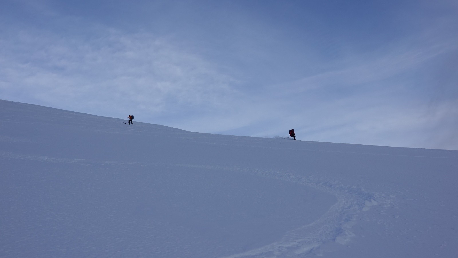 Début de descente en bonne neige