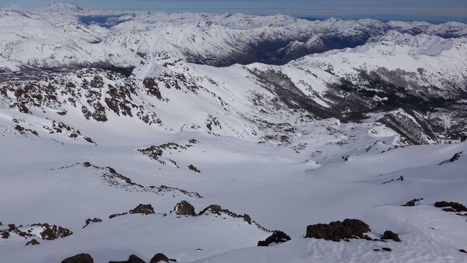 Coup d'œil dans le rétro et le vallon du Valle Hermoso