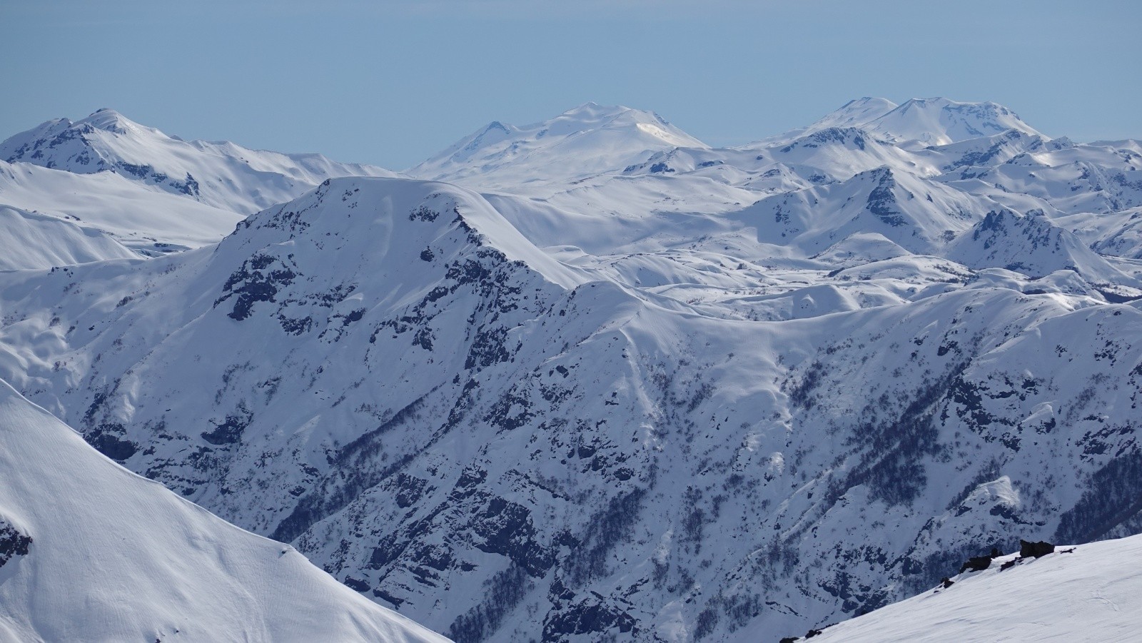 Les volcans Nevado et les volcans Chillan Nuevo et Viejo skiés la veille