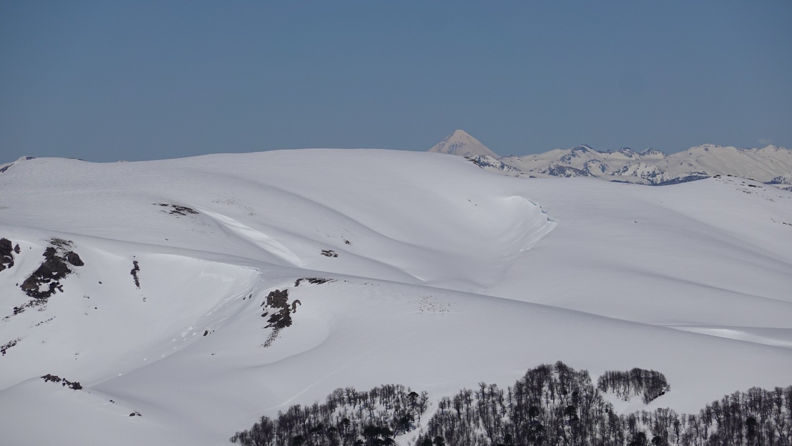 Le volcan Lanin pris au téléobjectif