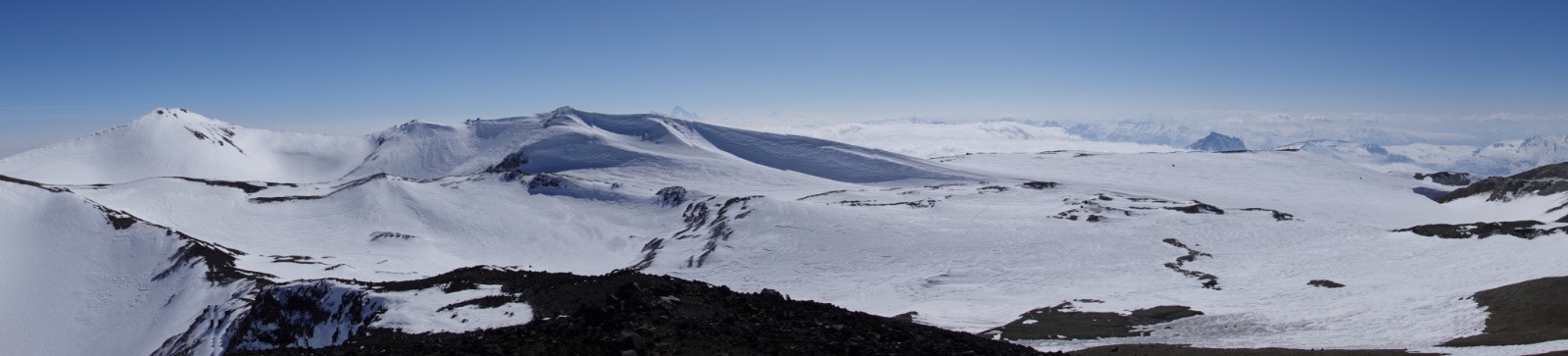 Panorama sommital vers le Nord