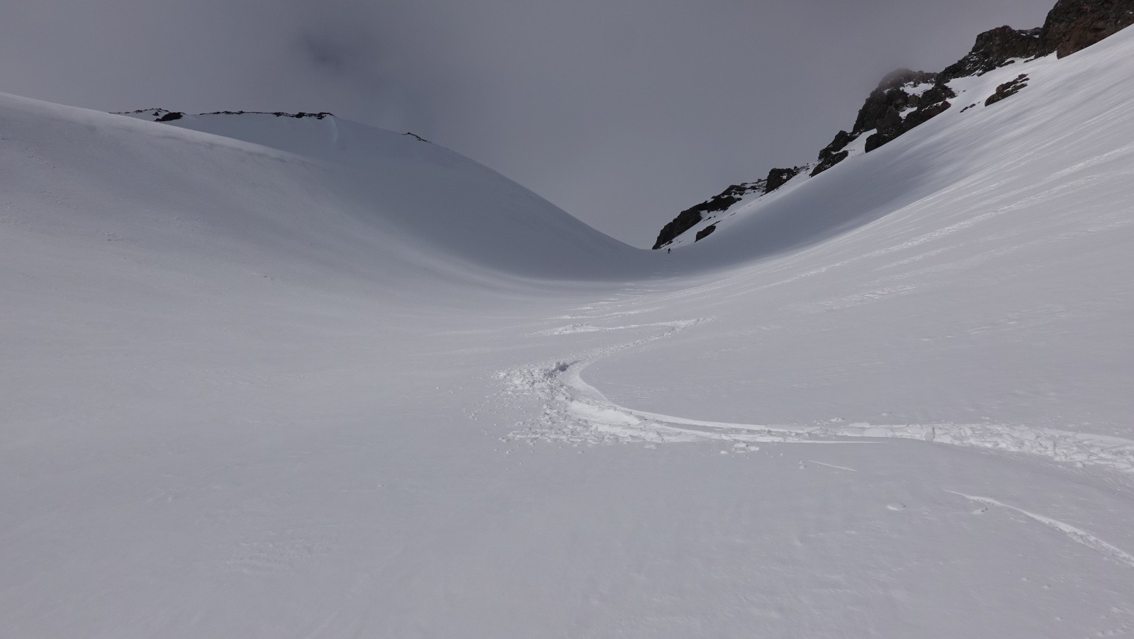 Bonne neige sur le haut du vallon du Pirigallo