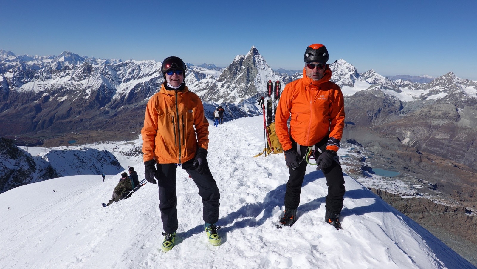 Daniel et Bernard au sommet sur fond de Cervin