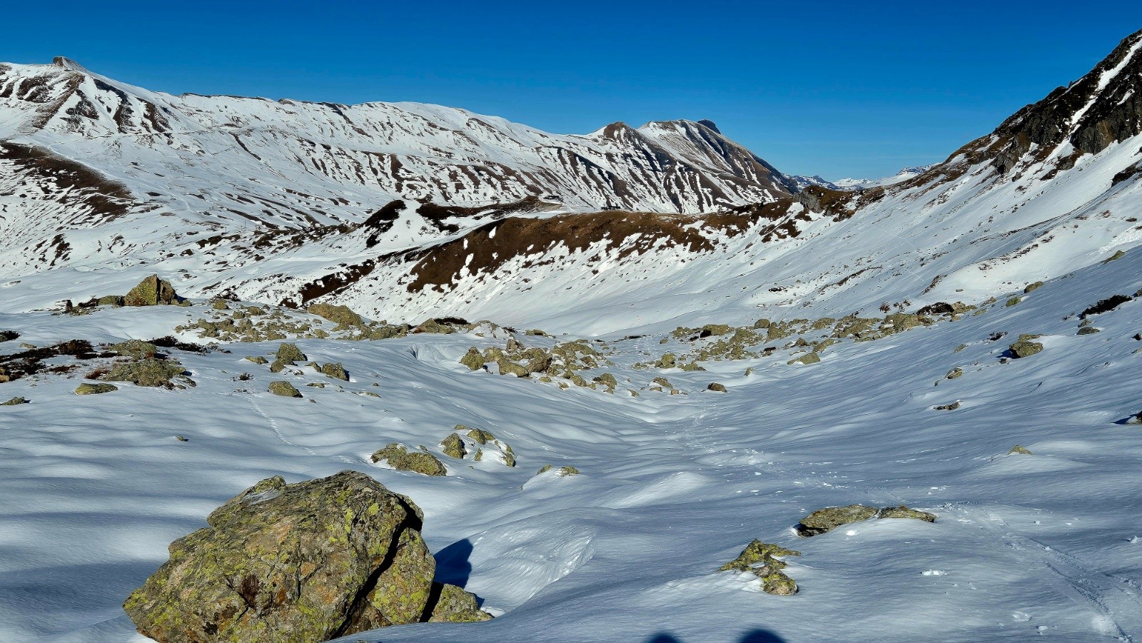 Pas beaucoup de neige sur le versant beaufortin de la tête de la Cicle 