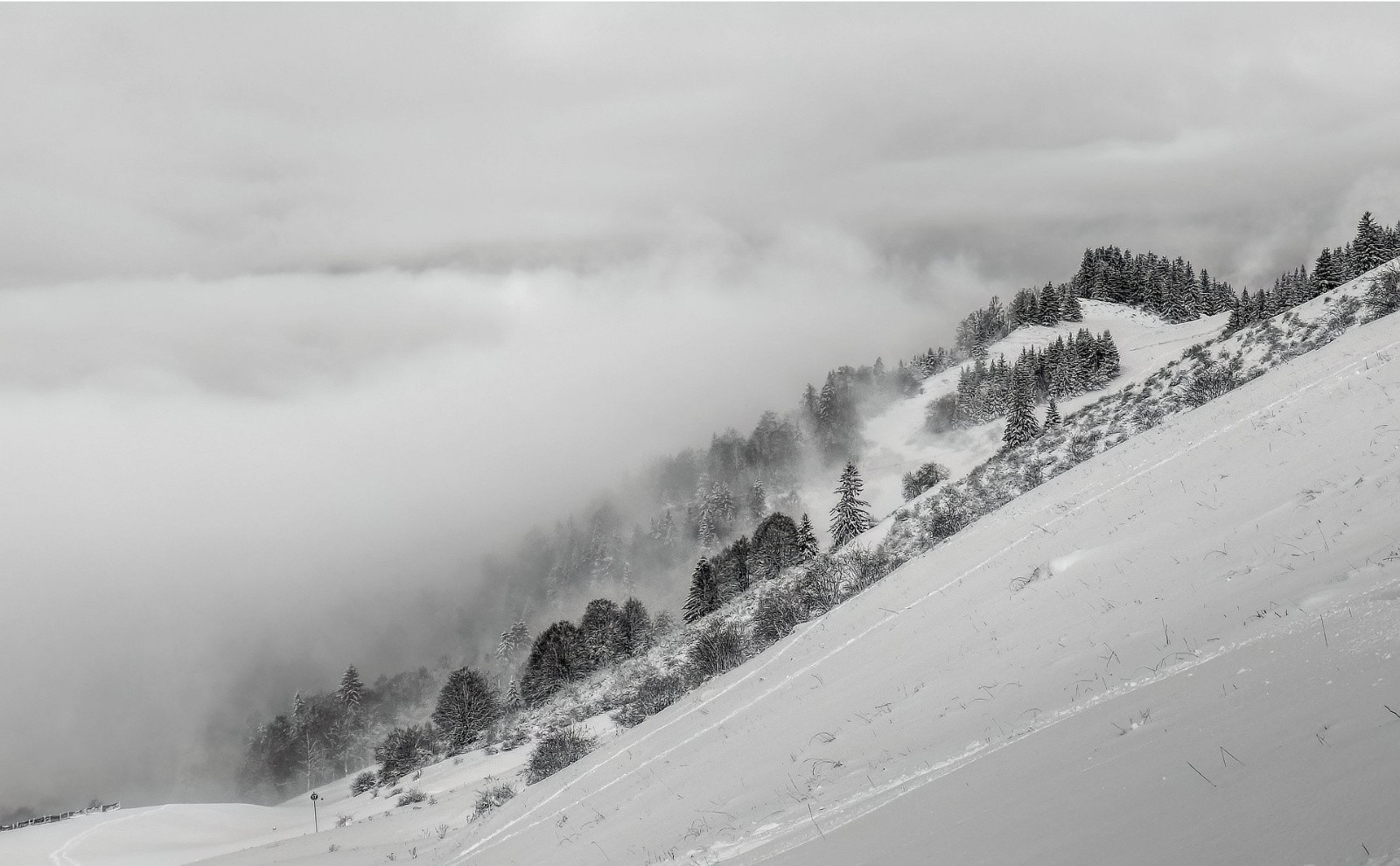  Nuages en écharpe