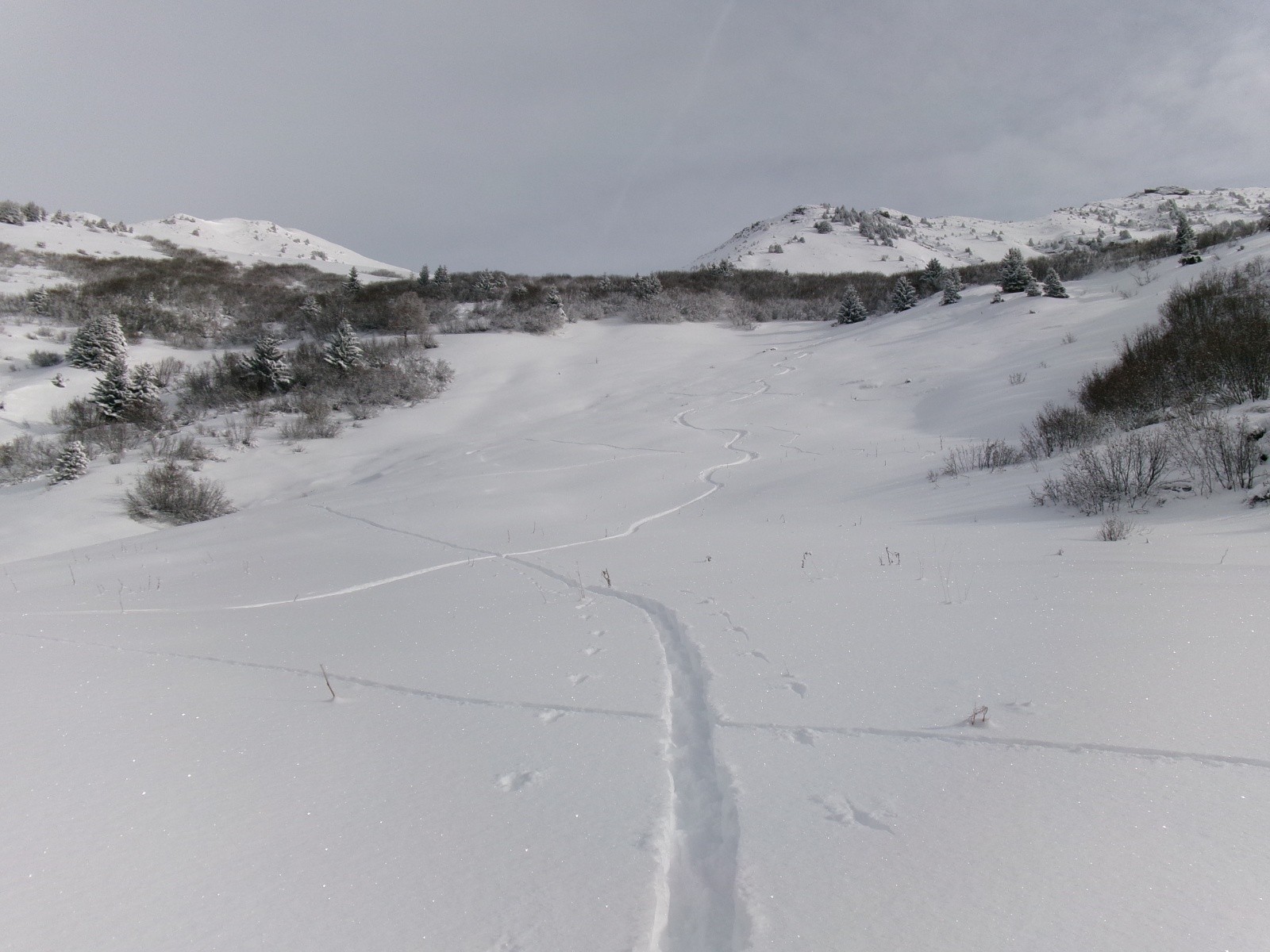 Bonnes traces de montée et descente sous le col