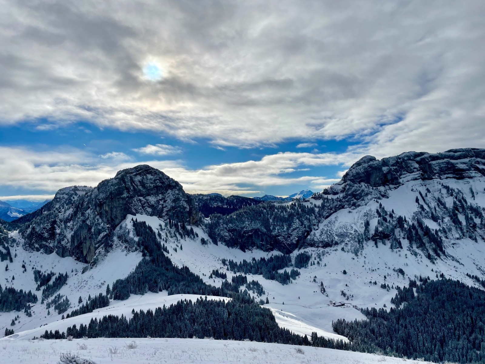 Roche Parnal, Tournette, Sous-Dine