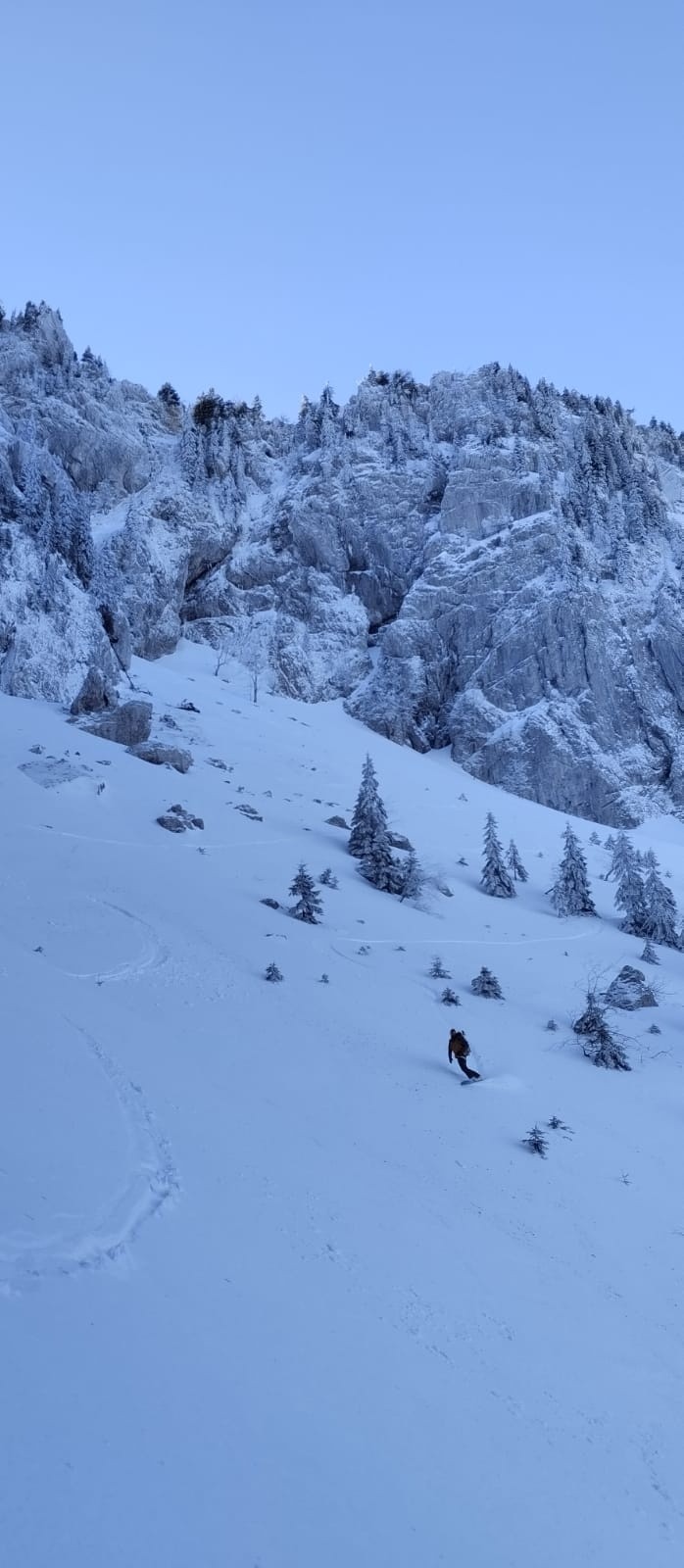 #6 Combe sous le couloir N en poudre tassée Combe sous le couloir N en poudre tassée