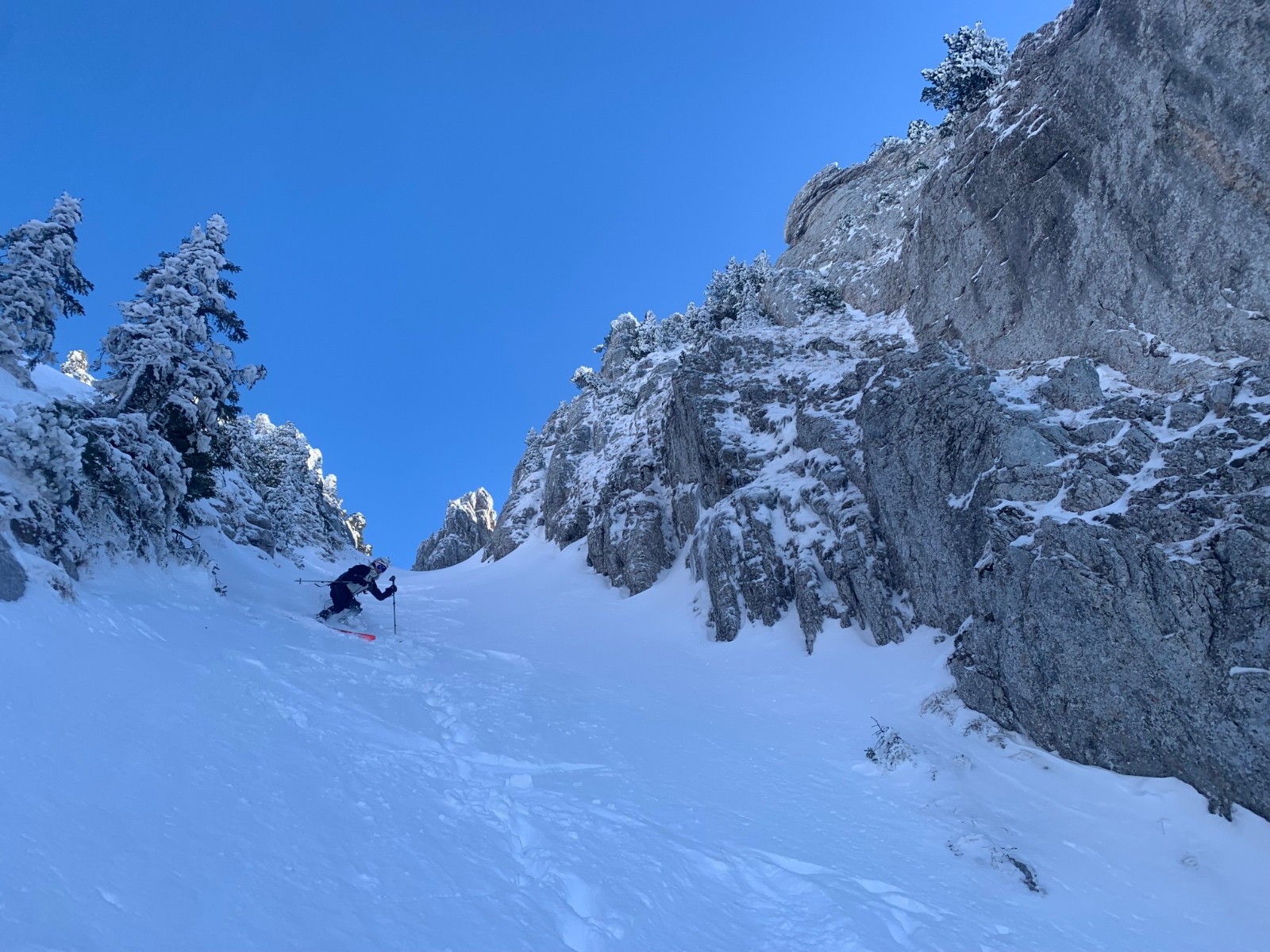  Au dessus bonne poudre bien densifié 