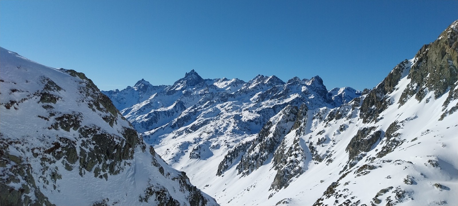 Le grand pic de Belledonne et les sommets qui vont avec&nbsp;