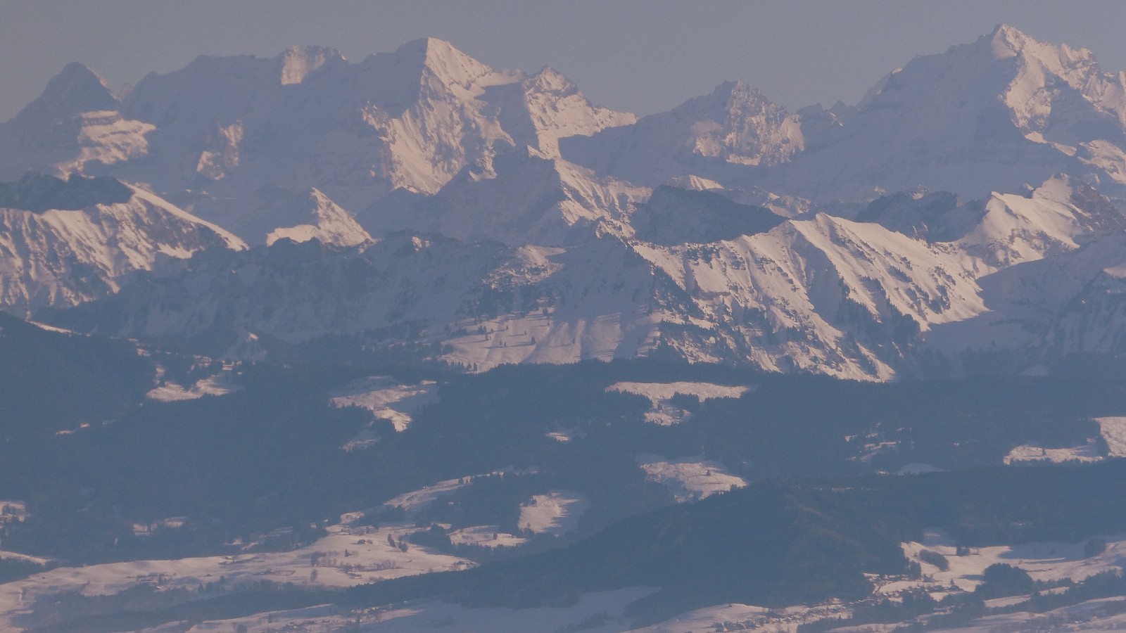 zoom sur les géants de l'Oberland bernois